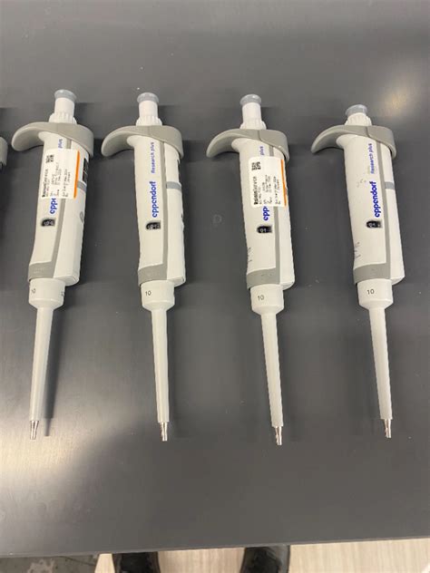 Eppendorf Research Plus 10ul Single Channel Pipettes Quantity 7