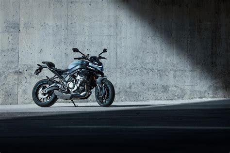 Prova CFMOTO 675NK Test Prova Su Strada Della Naked 3 Cilindri Cinese