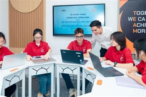 PTIT cùng VMO Holdings hợp tác đào tạo nhân lực CNTT định hướng ứng ...