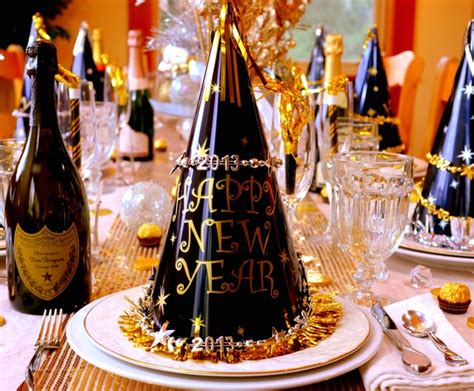 New Year's Eve Table Setting