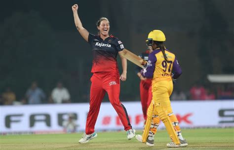 WPL Ellyse Perry Stars As Royal Challengers Bangalore Restrict UP