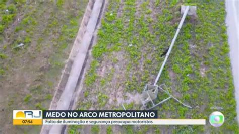 Motoristas Que Passam Pelo Arco Metropolitano Continuam Enfrentando