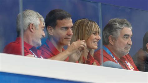 Pedro Sánchez y Begoña Gómez acuden juntos a los Juegos Olímpicos de París