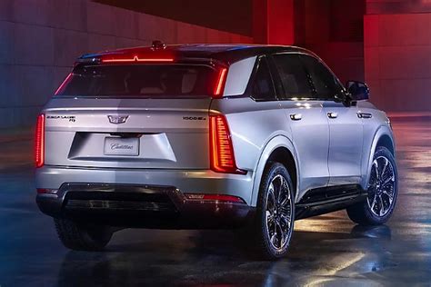 Electric 2025 Cadillac Escalade Iq Revealed Starts At 130k Gets 450 Mile Range