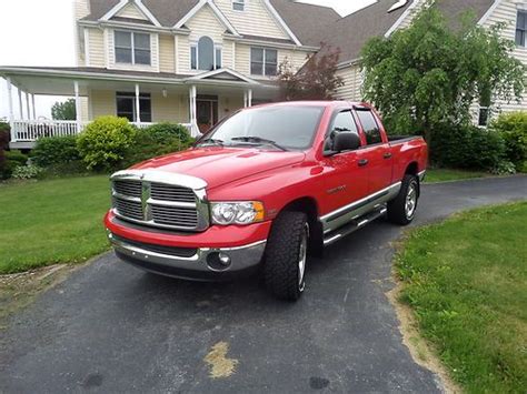 Sell Used 2004 Dodge Ram 1500 Slt Crew Cab Pickup 4 Door 57l In Crown Point Indiana United States