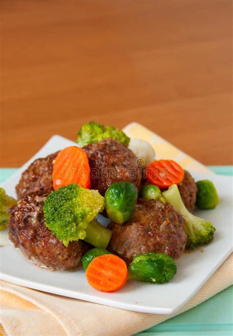 Meatballs With Vegetables Stock Image Image Of Table 23790481