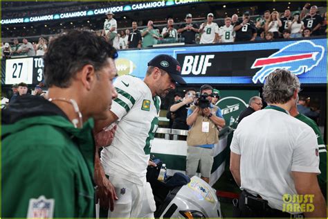 Aaron Rodgers Injured, Carted Off Field After First Drive of NFL Season ...