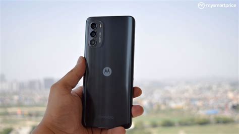 Moto G82 Review A Decent All Rounder With A Shining Display MySmartPrice