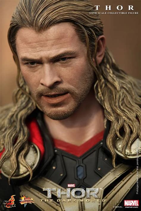 THOR THE DARK WORLD Hot Toys Collectible Action Figure GeekTyrant