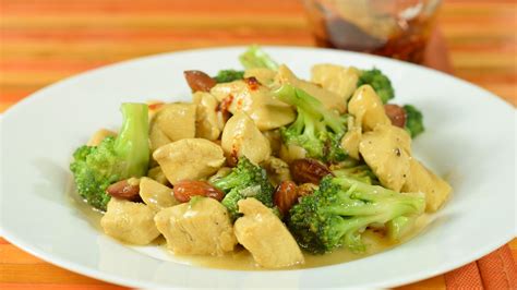 Salteado De Pollo Con Brocoli Receta Orienta Youtube