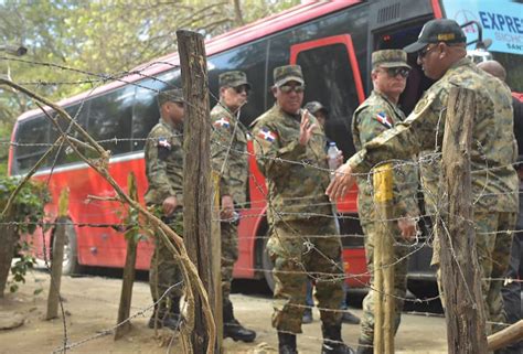 Comandante General del Ejército realiza recorrido por la frontera