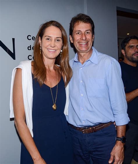 Ex Jogadora De V Lei Fernanda Venturini Faz Apari O Rara O