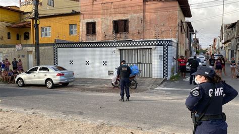 Entregador De Gua Morto Um Tiro Na Cabe A Em Fortaleza Cear G