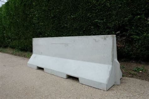 Concrete Jersey Barriers 24hr Delivery