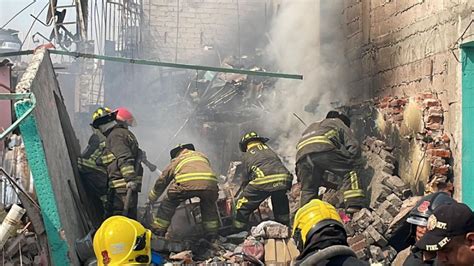 Emergencia En Iztapalapa Explota Una Casa Por Acumulaci N De Gas Y Se