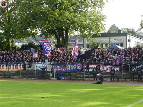 Fotos Galerie Gästefans FC Remscheid Wuppertaler SV 30 08 2023