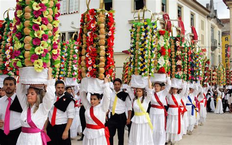 Festa dos Tabuleiros inscrita como Património Cultural Imaterial IN