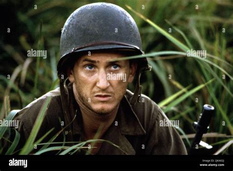 Sean Penn Película La delgada línea roja 1997 Personajes 1st Sgt