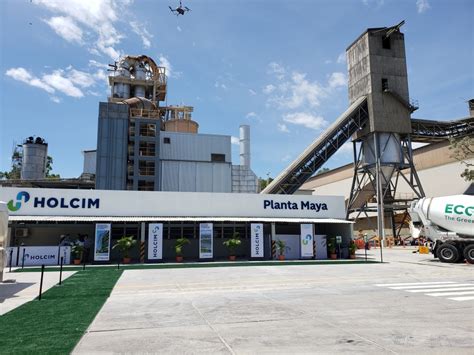 Holcim Presenta Nueva Identidad Corporativa E Inagura Su Segunda Planta