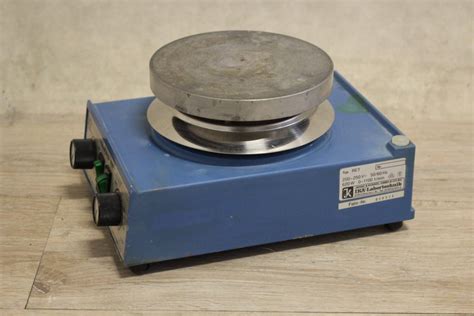 IKA RET Hot Plate With Magnetic Stirrer LabMakelaar Benelux