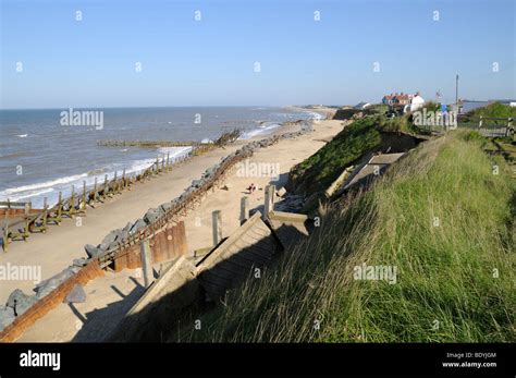 Happisburgh erosion sea hi-res stock photography and images - Alamy