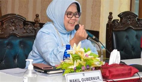 Wakil Gubernur Kepri Marlin Agustina Raih Penghargaan Dari Seven Media