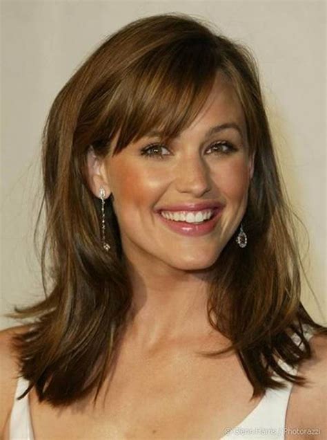 Shoulder Length Hairstyles For Older Women - hairstylingstudio