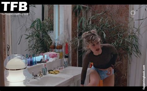 Julie Christie Nude OnlyFans Leaks Fappening FappeningBook