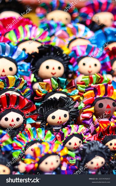 11 Muneca Mexicana Images, Stock Photos, 3D objects, & Vectors ...