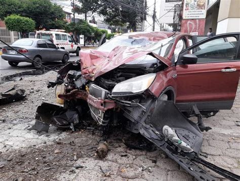 Imágenes del brutal accidente en el que sobrevivieron tres jóvenes en