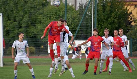 III liga Broń Radom i Pilica Białobrzegi rozpoczynają wiosenną walkę o