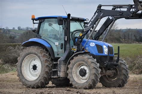 Fiche Technique New Holland T6 120 2012 2014