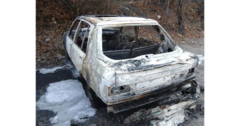 Още пет коли са опожарени в столицата (снимки)