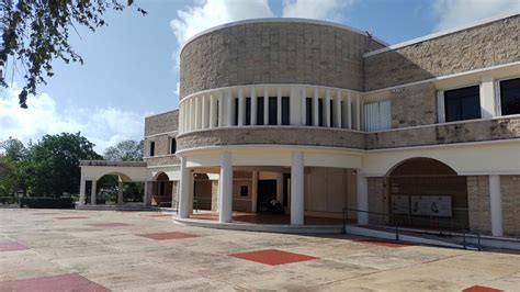 Universidad Autónoma del Estado de Quintana Roo Celebra su 33