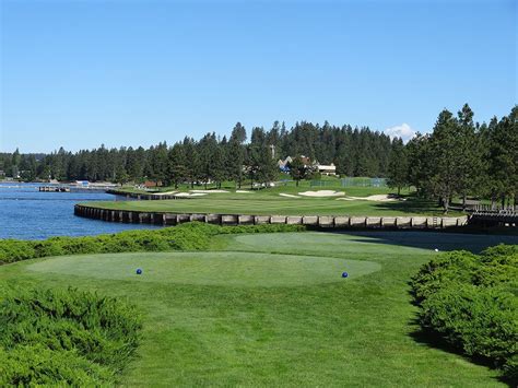 Coeur d'Alene Resort (Coeur d'Alene, Idaho) | GolfCourseGurus