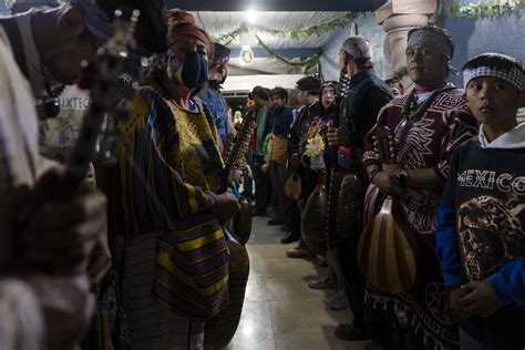 Ciudad de México Xochitl Quetzal Aztec Dance