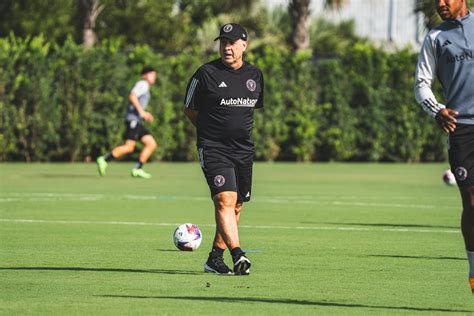 Mls 2022 2023 El Tata Martino Dirige Su Primera Práctica Con El