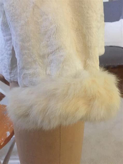 1950s White Fur Caplet Gem