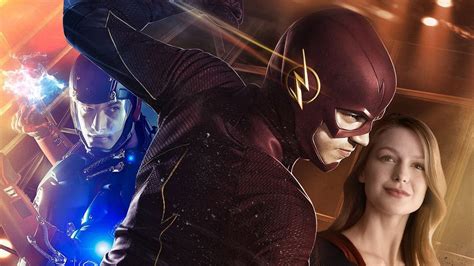 Flash Arrow Supergirl Legends Of Tomorrow Dans Un M Ga Crossover