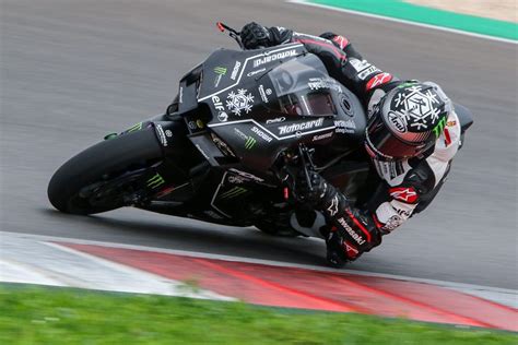 SBK Rea E La Nuova Kawasaki A Un Secondo Dal Record Di Portimao