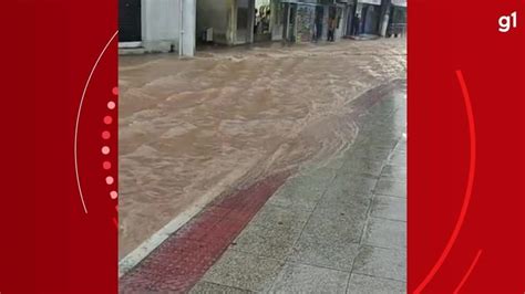 Vídeo Chuva provocou transtornos em Cariacica ES Espírito Santo G1