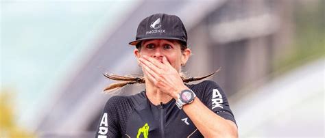 Am Boden zerstört Triathletin gibt Sex mit Partner Schuld an positivem Doping Befund