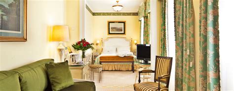 Rooms and Suites - Hotel Avenida Palace | Panoramic views of Lisbon