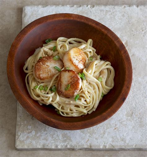 Linguine With Lemon Cream And Sautéed Scallops In 2020 Recipes Pasta