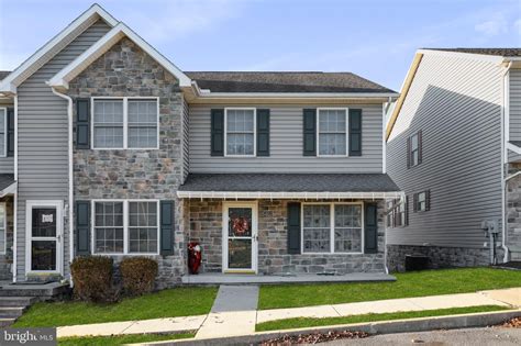 514 N Potomac St Waynesboro Pa 17268 Trulia