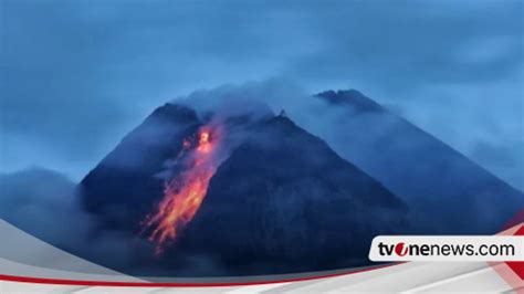 Gunung Merapi Kembali Luncurkan Tiga Kali Guguran Lava Pijar Sejauh 1 5 KM