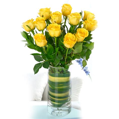 Classic Dozen Yellow Roses Flower Vase Florist In Oman