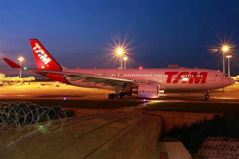 Pt Mvf Airbus A Tam Linhas Areas Paris Roissy Flickr