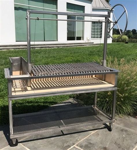 The Capicola 18 Stainless Steel Argentine Grill With Side Brasero