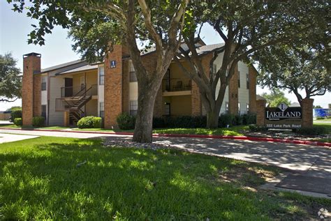 Lakeland Apartments - Apartments in Lewisville, TX | Apartments.com